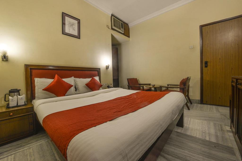 Camac Plaza Hotel Kolkata Room photo